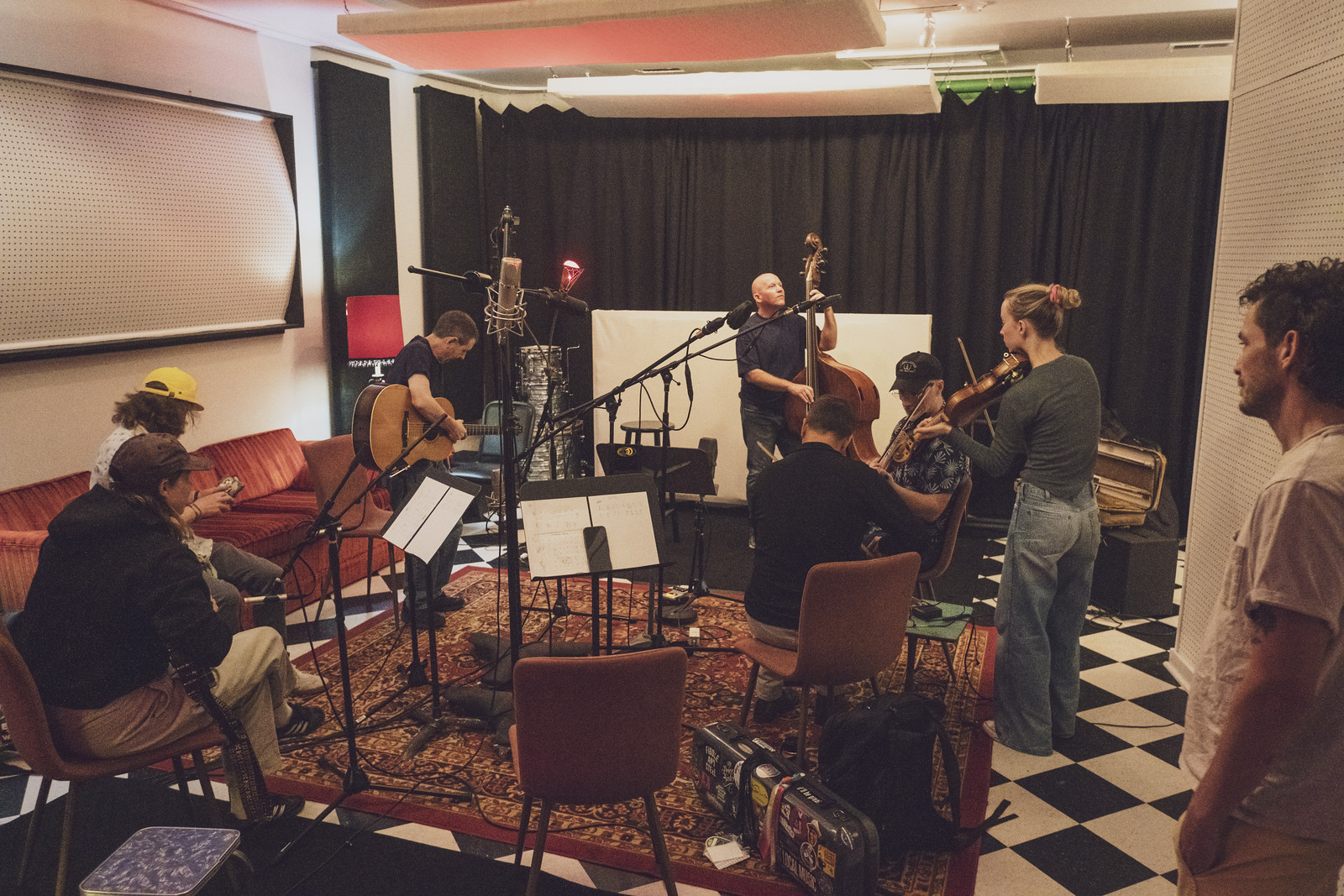 Live tracking. Everyone in the room.