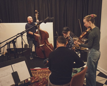 Ensemble. No click, no headphones.